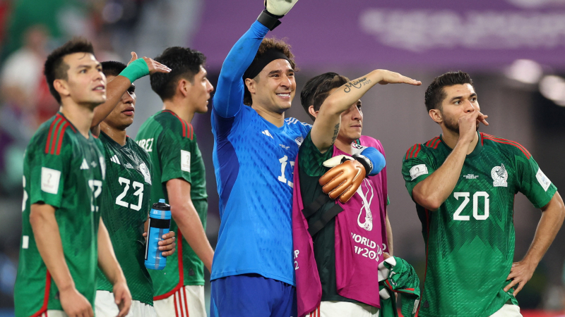 El empate entre México y Polonia alivia un poco la situación de Argentina