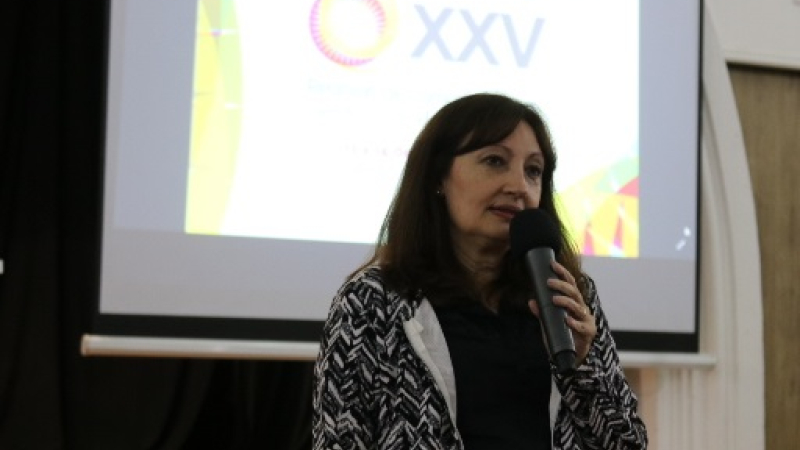 María Silvia Leoni recibió el premio al Valor Científico del Senado de la Nación