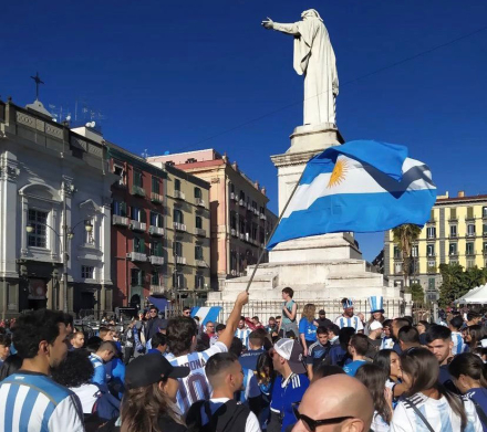 napoli.jpg