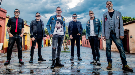 los-pericos.png