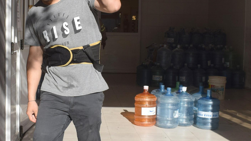 El comercio de Sáenz Peña habla de pérdidas millonarias por el estado del agua de Sameep