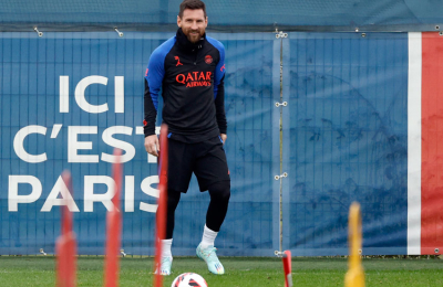 Messi vuelve a la acción con PSG y estrena su título del mundo