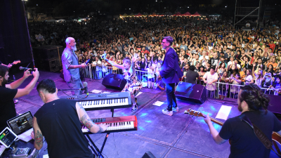 Multitudinario show de El Bahiano, Hilda Lizarazu y Diego Frenkel en "Modo Verano"