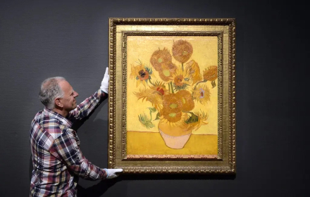 van gogh sunflowers2.jpg