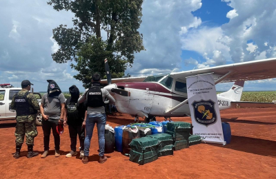 Interpol y Policía del Paraguay negaron que el avión con droga secuestrado sea el robado en el Chaco