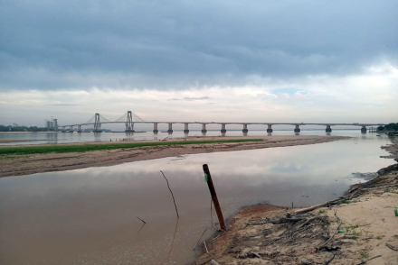 EL-PARANA-SE-SECA.jpg