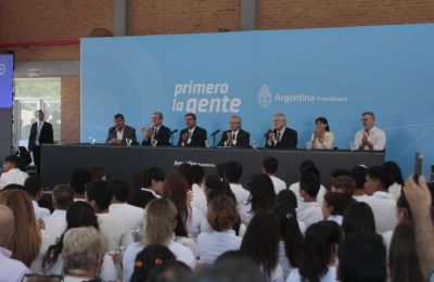 En Basail, Alberto Fernández participó de la inauguración de un edificio escolar