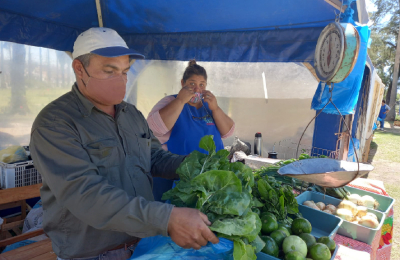 La Feria Franca resiste la sequía en una ciudad que demanda producción local