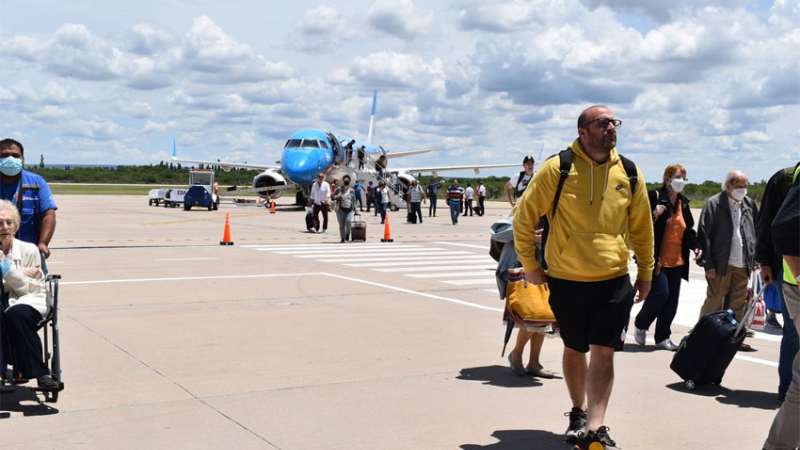Trabajan para evitar la superposición de vuelos en el aeropuerto correntino