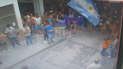 Cacerolazo contra tarifazos de Secheep y Sameep en Sáenz Peña