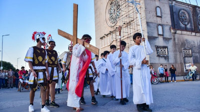 Después de dos años Sáenz Peña vivió el "vía crucis ciudadano"
