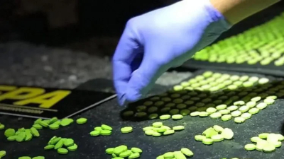 Secuestran pastillas de éxtasis con la cara de Messi en una fiesta electrónica
