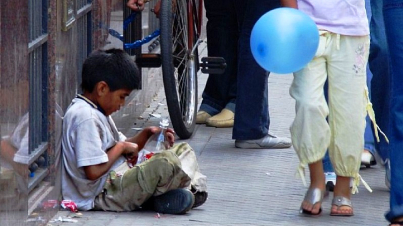 Con récord de asistencia alimentaria, el hambre infantil retrocedió a niveles prepandémicos