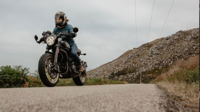360 grados: una mujer, una moto y el mundo