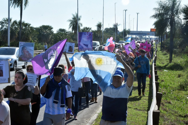 Marcha interprovincial pidiendo justicia por Cecilia 