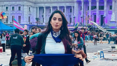 Proponen penalizar la difusión no consentida de fotos íntimas