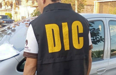 Un auto fue robado de un taller mecánico y lo hallaron en Puerto Tirol