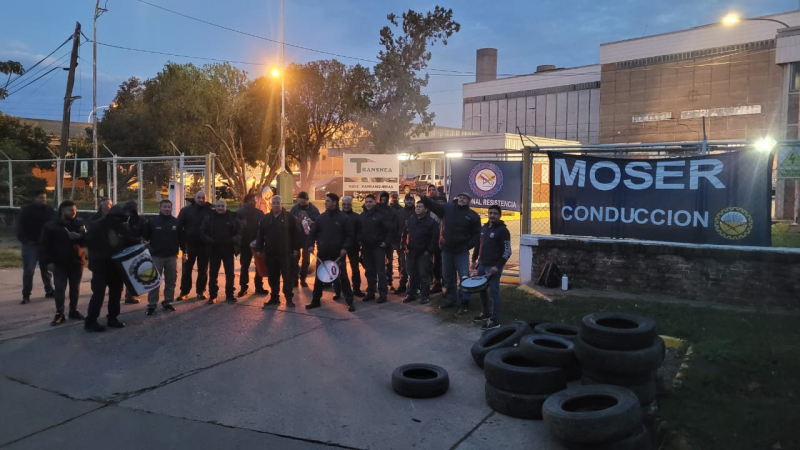Luz y Fuerza inició medidas de fuerza en la empresa Transnea