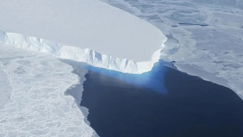La Antártida perdió un pedazo de hielo del tamaño de la Argentina
