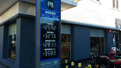 YPF actualizó sus pizarras y el litro de la nafta más refinada alcanzó los $327