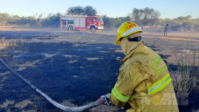 Sáenz Peña: golpearon a una bombera voluntaria cuando estaba combatiendo un incendio