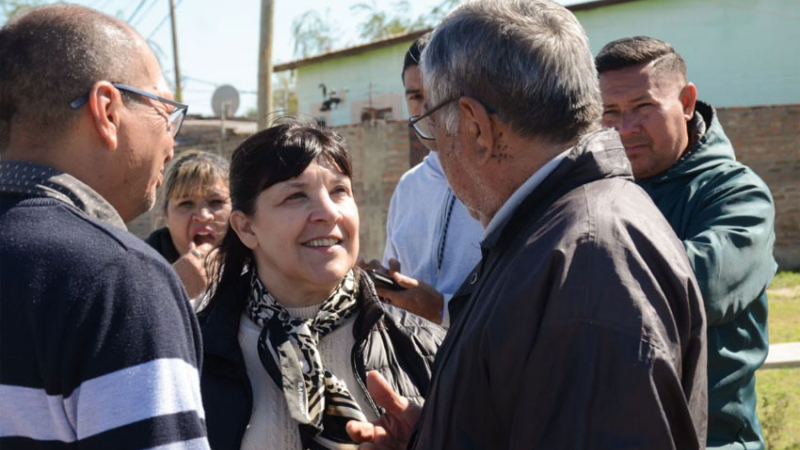 Cuesta se comprometió a mejorar la conectividad de los barrios