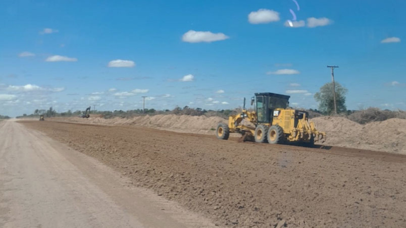 Reanudaron los trabajos de pavimentación en la ruta provincial 6