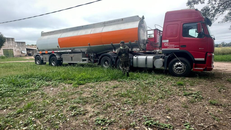 Transportaban 87.000 litros de combustible con irregularidades en la documentación