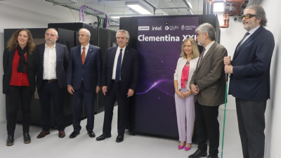 El Presidente visitó el SMN donde funciona la nueva supercomputadora Clementina XXI