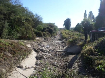 canal zona riego.jpg