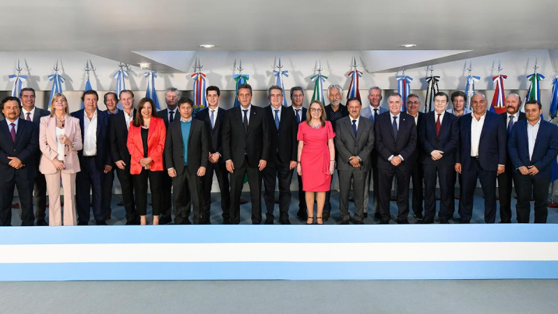 Con el eje en la unidad y el federalismo, Massa se reunió con los gobernadores