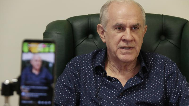 Roy Nikisch presentó a los funcionarios que lo acompañarán en su gabinete