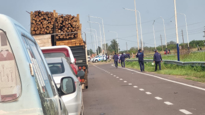La Escondida: obreros de Indunor cortan la ruta 16