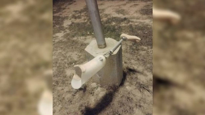 Salió a divertirse, se emborrachó y se olvidó la pierna ortopédica en plena calle