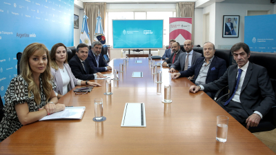 El futuro ministro Ferraro se reunió con el equipo de transición de Economía
