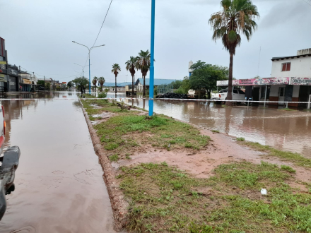 Castelli mucha lluvia.jpg