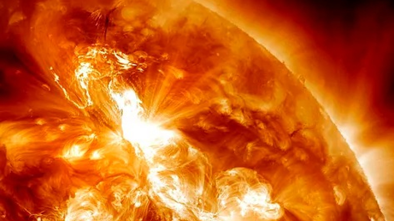 Posibles problemas en las telecomunicaciones por "tormenta solar caníbal"