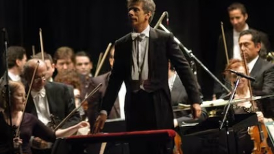 Echaron al director musical, acusado de abuso de menores en Londres