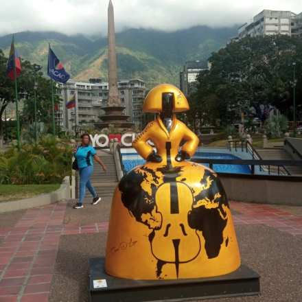 Meninas españolas en Caracas3.jpg