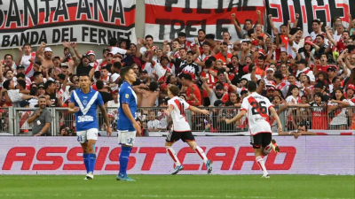 River volvió a su mejor versión y goleó 5-0 a Vélez
