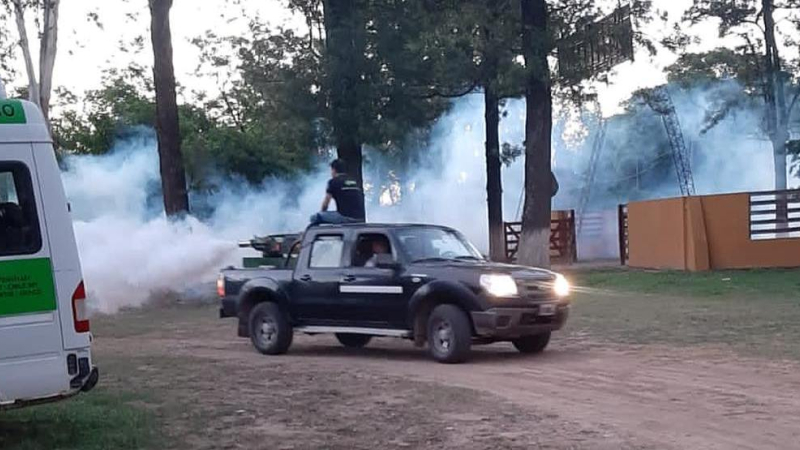 General San Martín contra el dengue: fumigan instituciones y escuelas