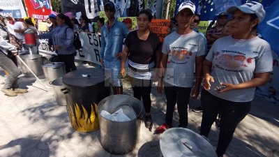 Protesta de organizaciones por comedores "desabastecidos de alimentos"