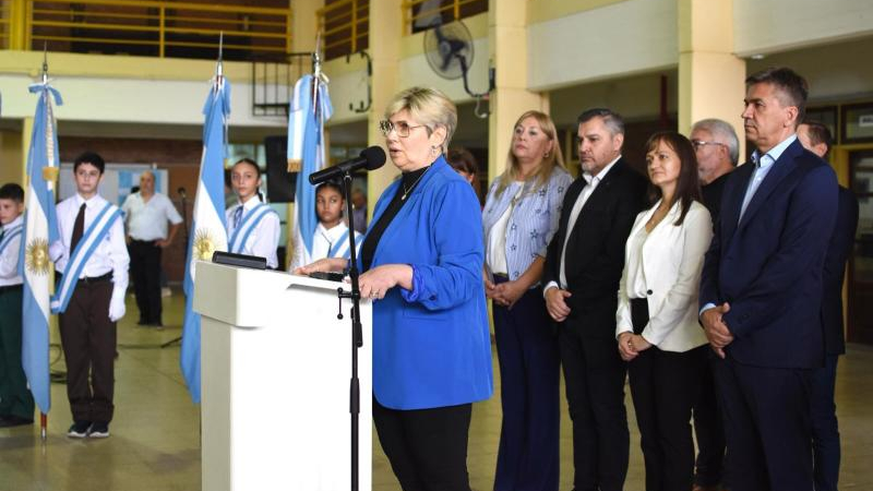 Establecimientos educativos recibirán partidas para insumos y mantenimiento