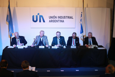 uia-autoridades.jpg