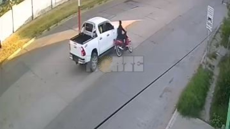Buscan a conductor que atropelló a una joven y se dio a la fuga