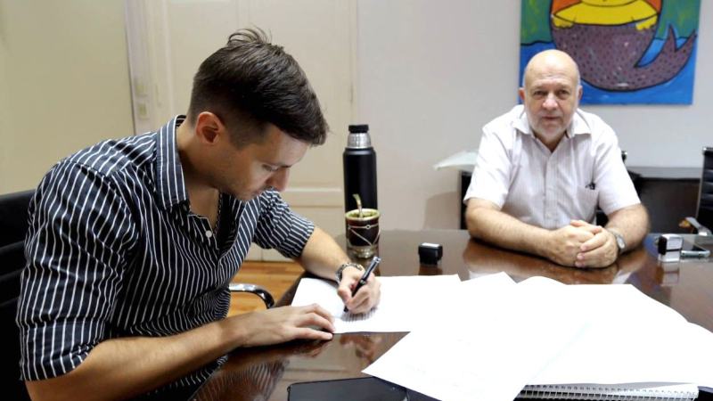 Firmaron un convenio para construir una nueva plazoleta en Coronel Du Graty