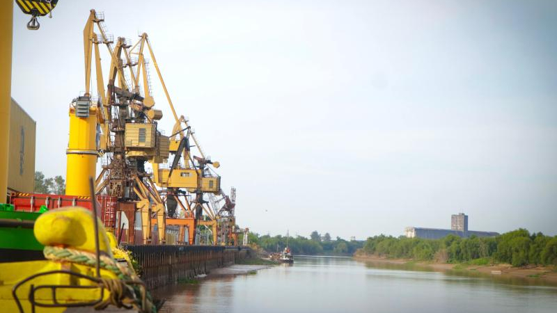 El gobierno autorizó a YPF a realizar las obras de dragado del riacho Barranqueras