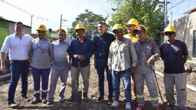 Reactivación de obras: el gobernador constató tareas en Villa del Oeste