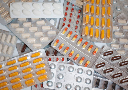 comercio-irregular-medicamentos.jpeg__1440x2000_q70_subsampling-2.jpg