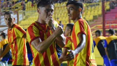 Sarmiento, ante su homónimo de La Banda
